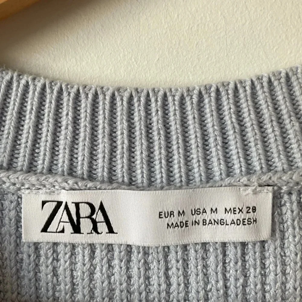 Zara V Neck Knit  Ribbed Sleeveless Sweater Vest Periwinkle Blue Size Medium - Picture 5 of 6